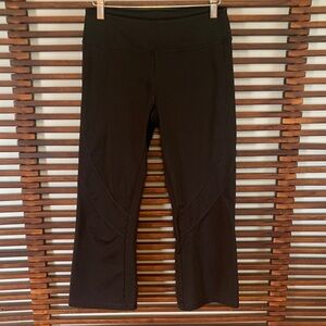 🎉NEW LISTING!🎉Fila Black Cropped Athletic Leggings